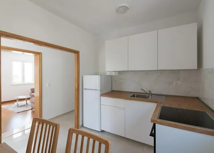 Apartment Anamarija Ploce *